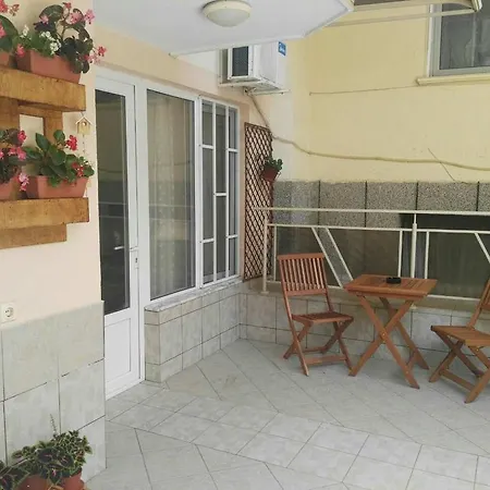 بيت ضيافة Ofilovi نيسيبار